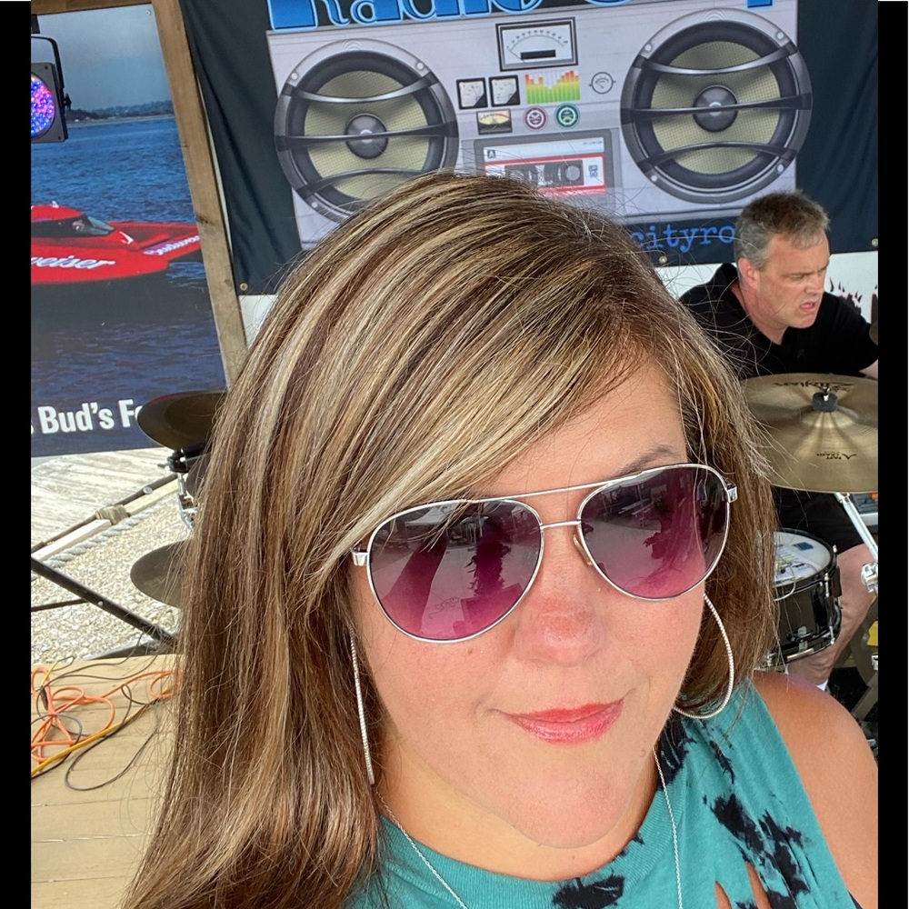 Meet your Posher, Nikki